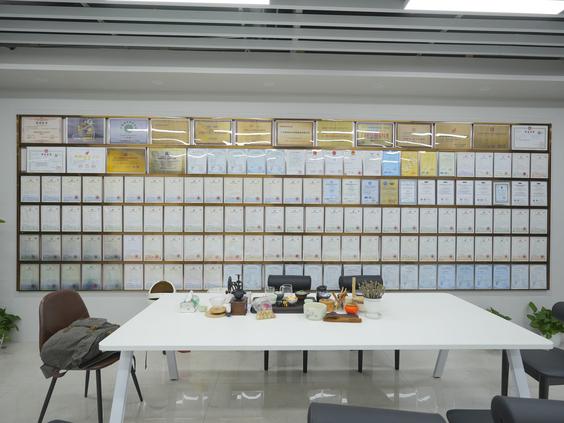 HOPPAX Qualification Certificate Wall